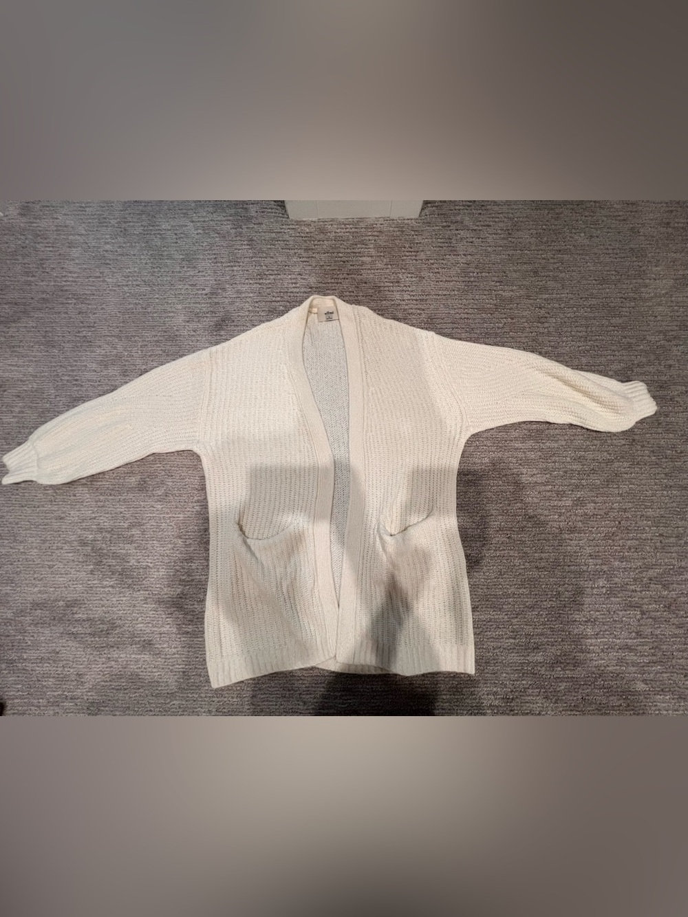 Wilfred Cardigan, size medium, like new condition
